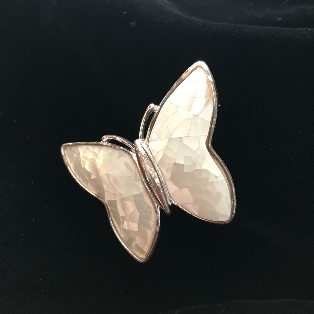 VINTAGE BUTTERFLY BROOCH!! - Picture 3 of 3